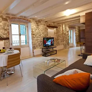 luxury-san-giovanni-apartment-2.splithotels.org/